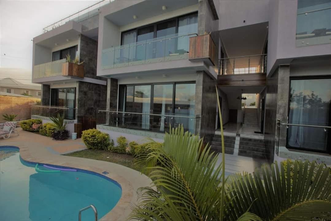 One Rodney Heights Condominiums Грос Айлет Екстериор снимка