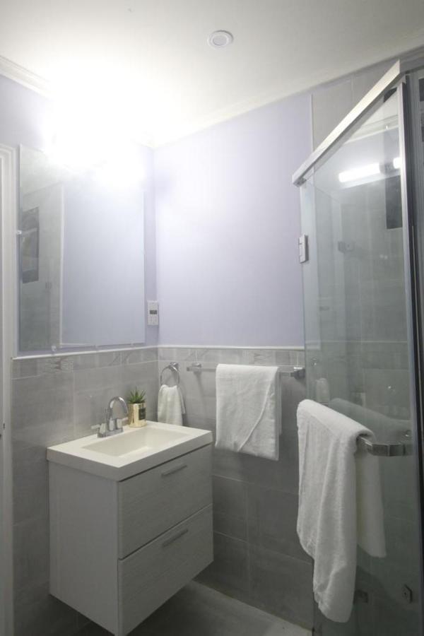 One Rodney Heights Condominiums Грос Айлет Екстериор снимка